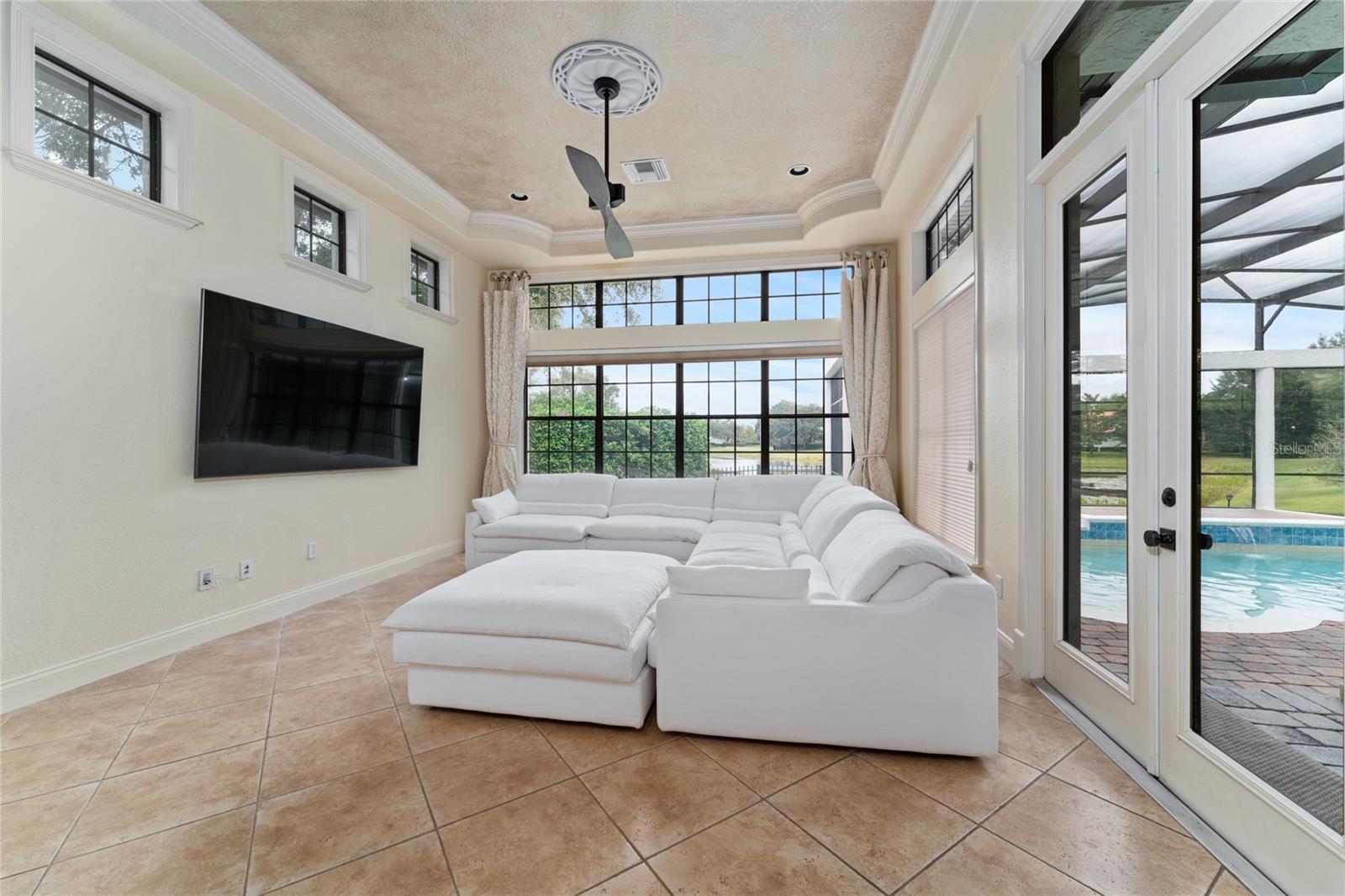 KEENES POINTE - Residential