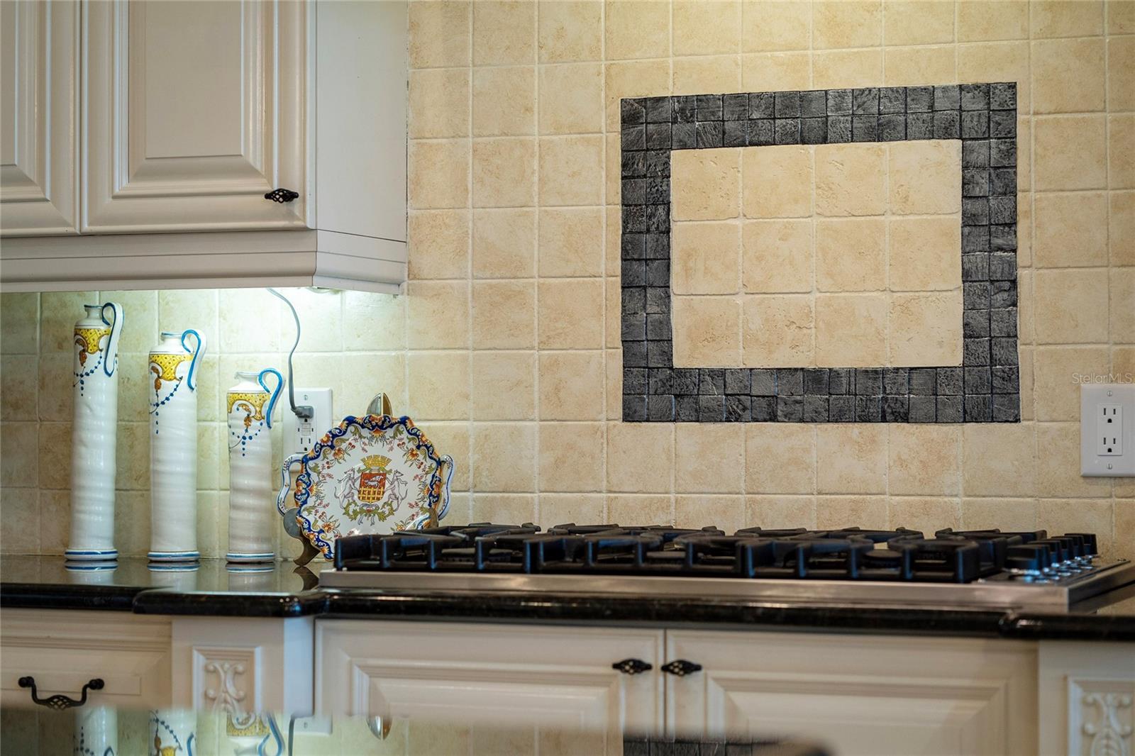 KEENES POINTE - Residential