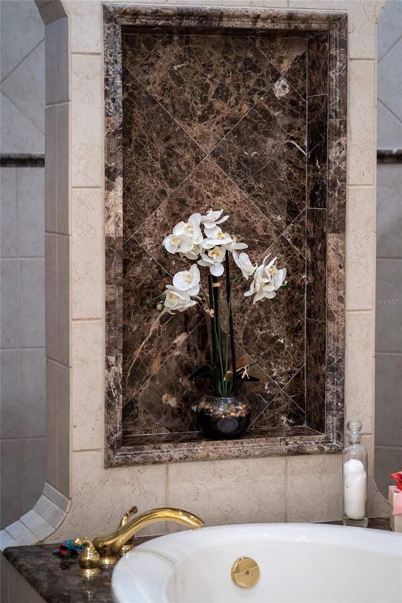 KEENES POINTE - Residential