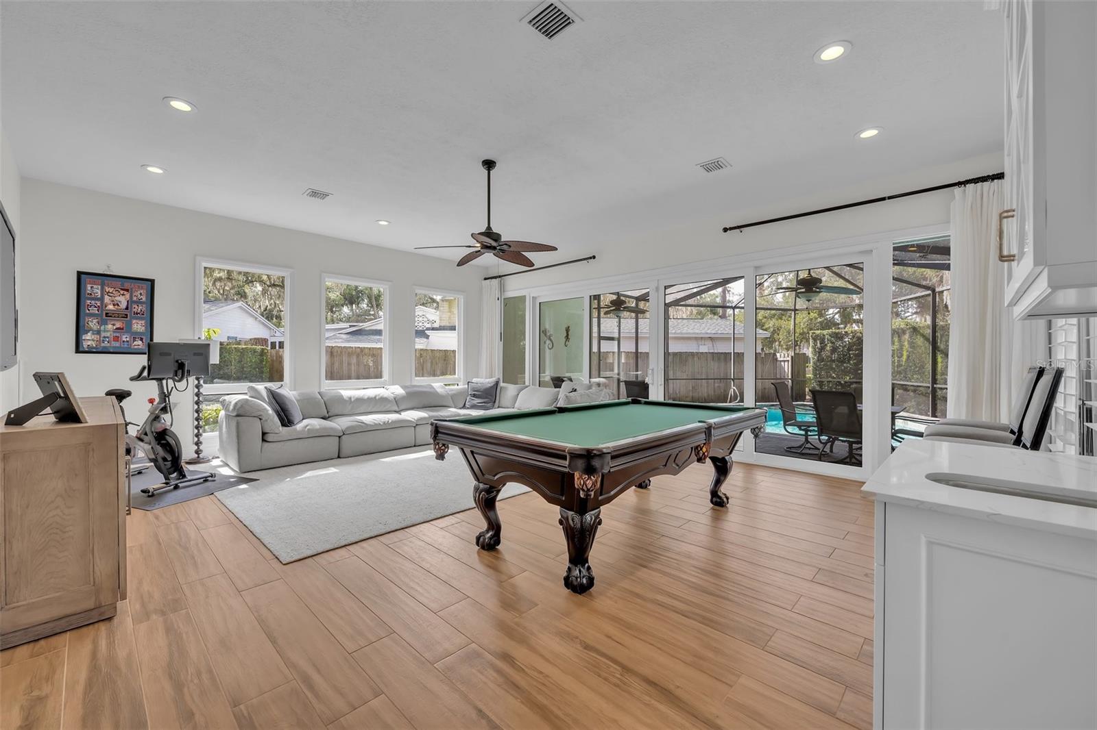 SICILIAN SHORES - Residential