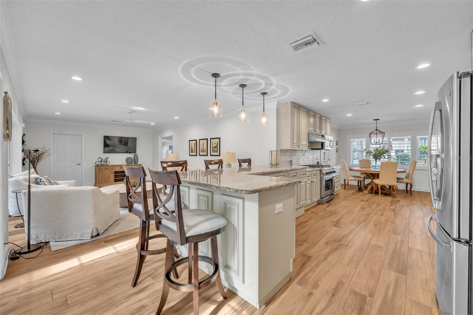 SICILIAN SHORES - Residential