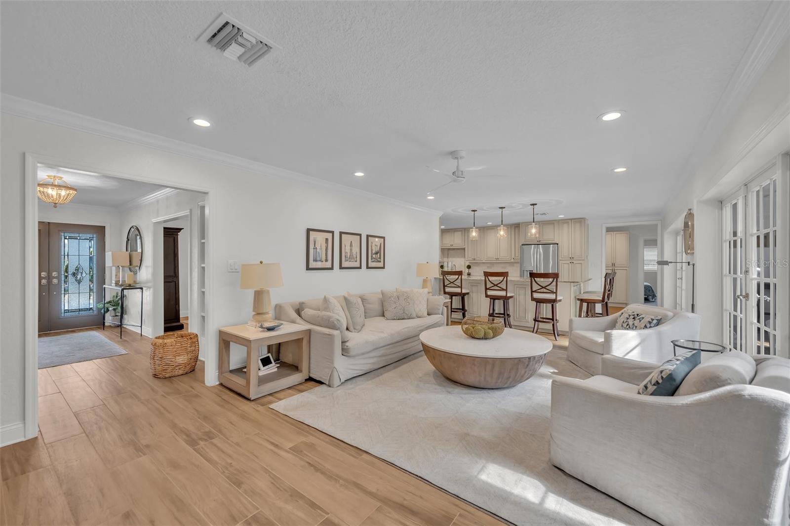 SICILIAN SHORES - Residential