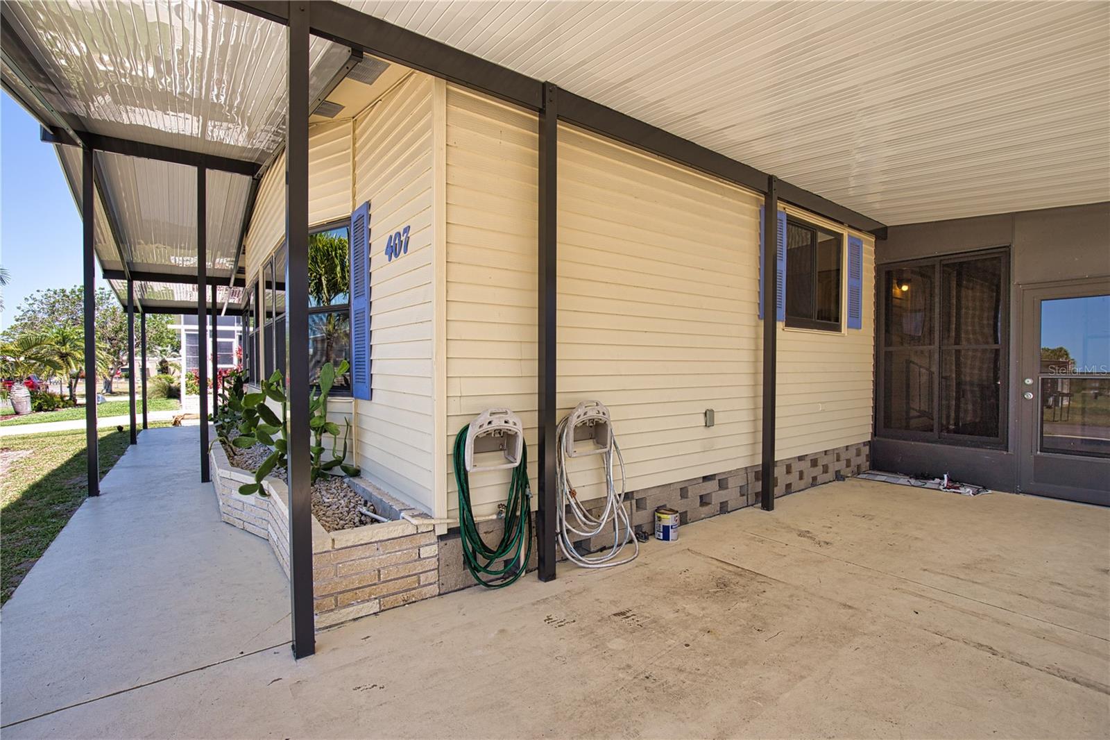 LA CASA MHP CO-OP - Residential