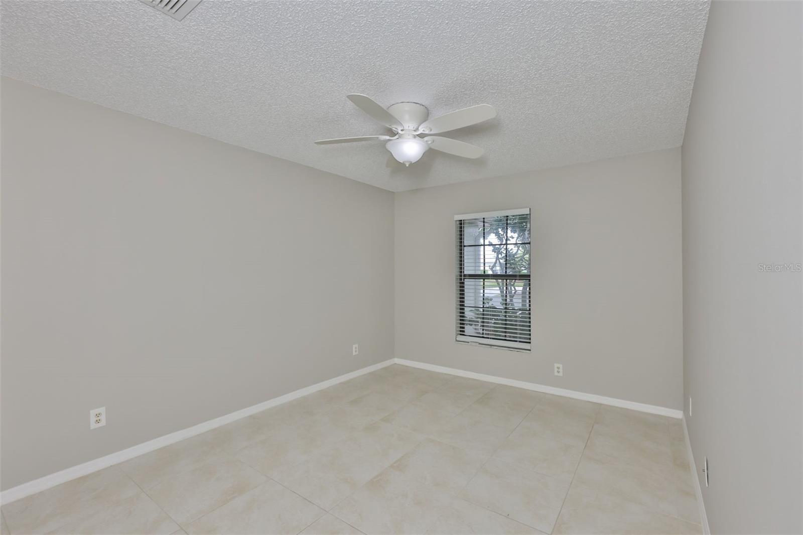 LANCASTER IV CONDO PH - Residential