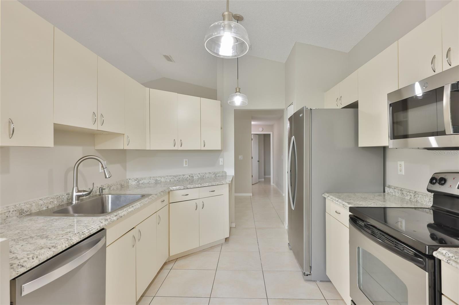 LANCASTER IV CONDO PH - Residential