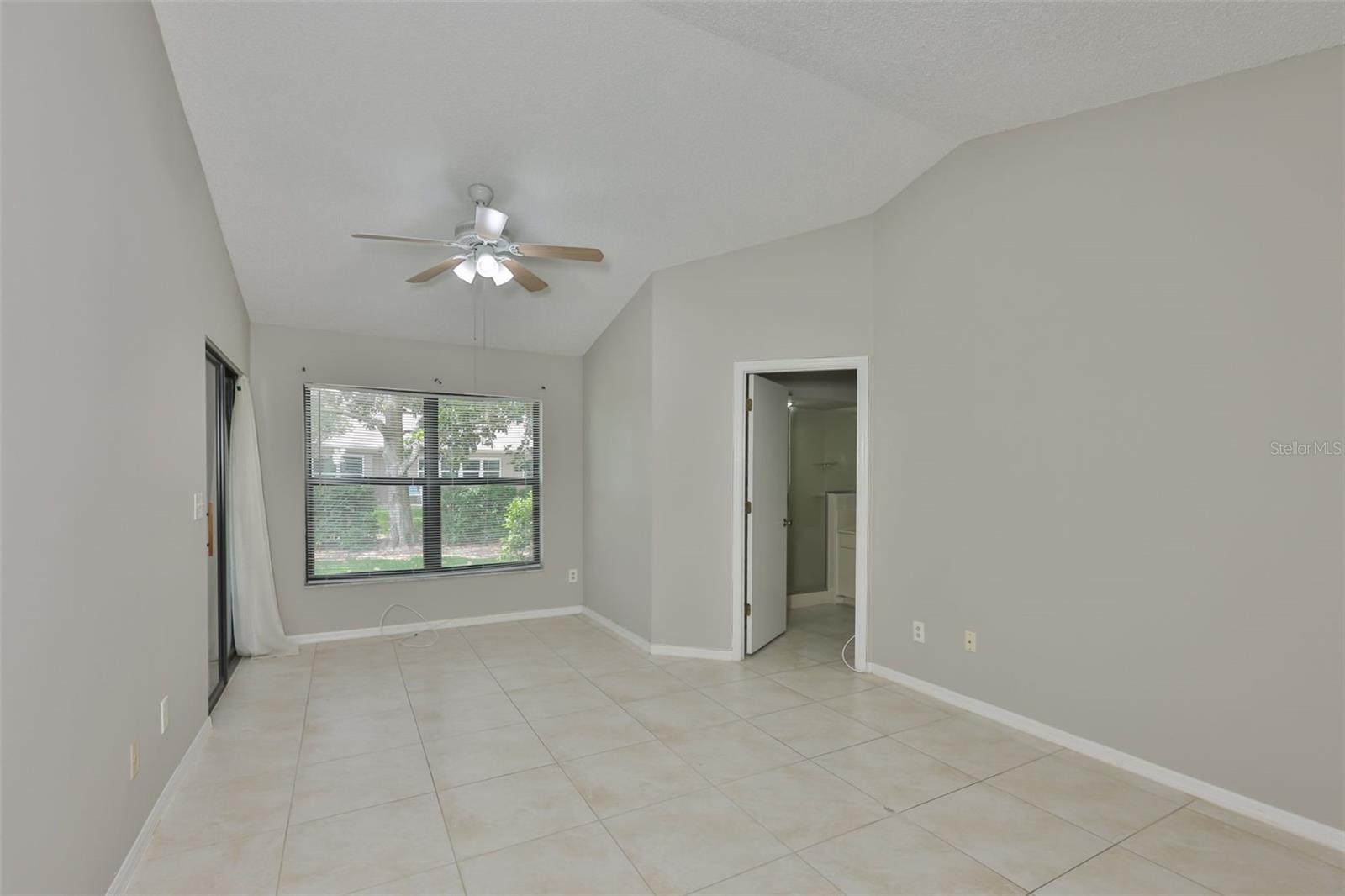 LANCASTER IV CONDO PH - Residential
