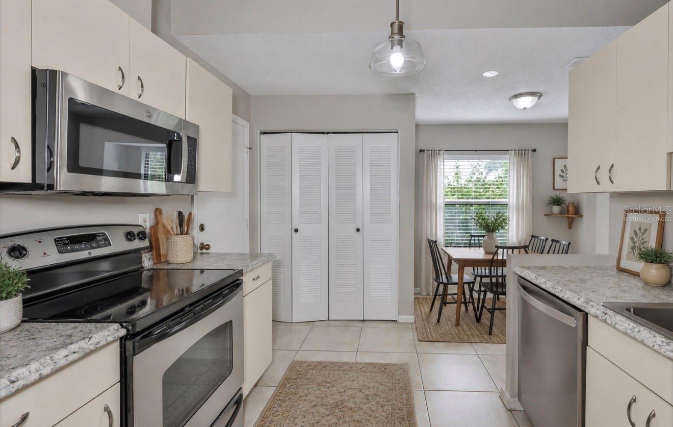 LANCASTER IV CONDO PH - Residential