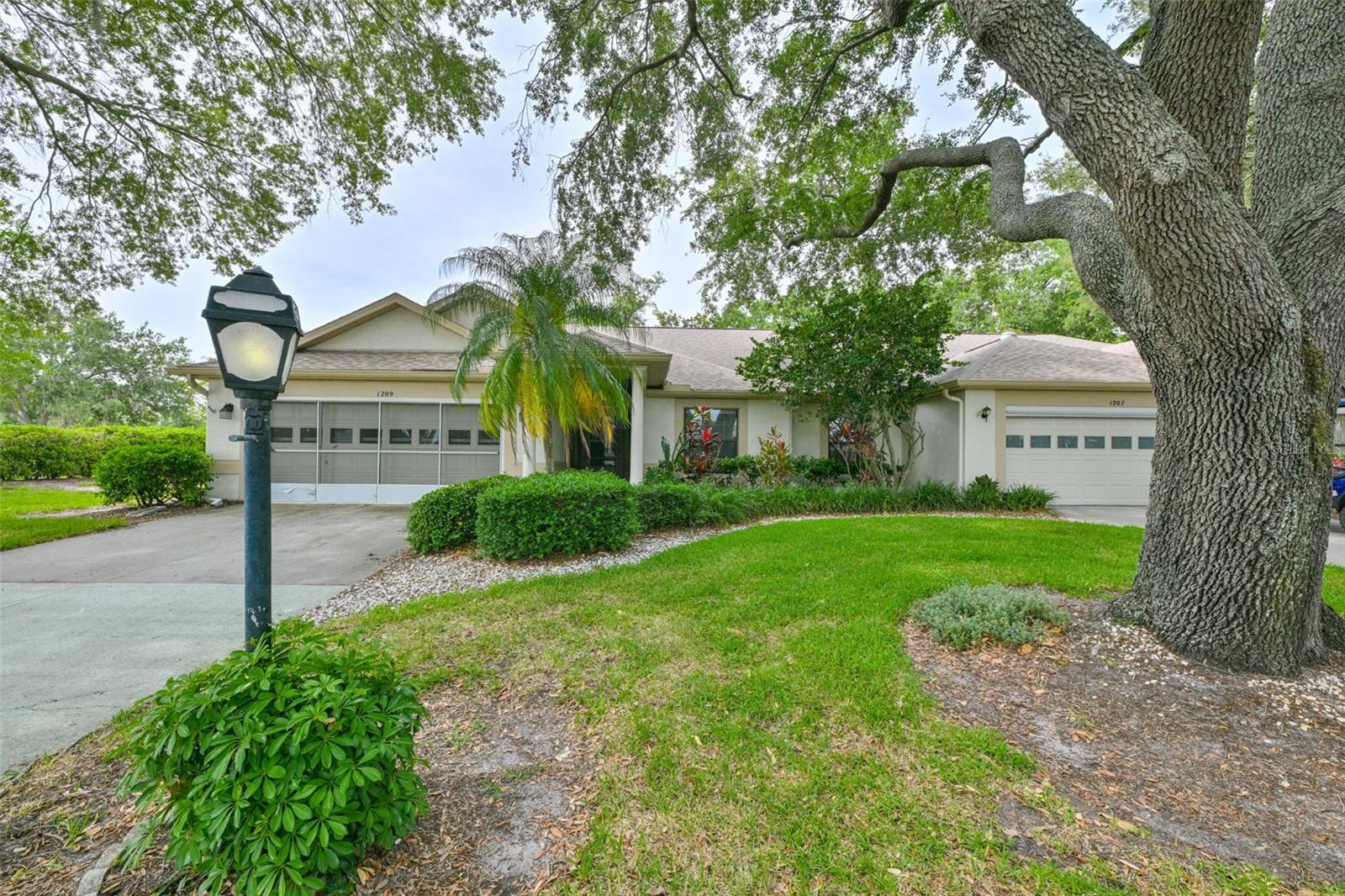 LANCASTER IV CONDO PH - Residential