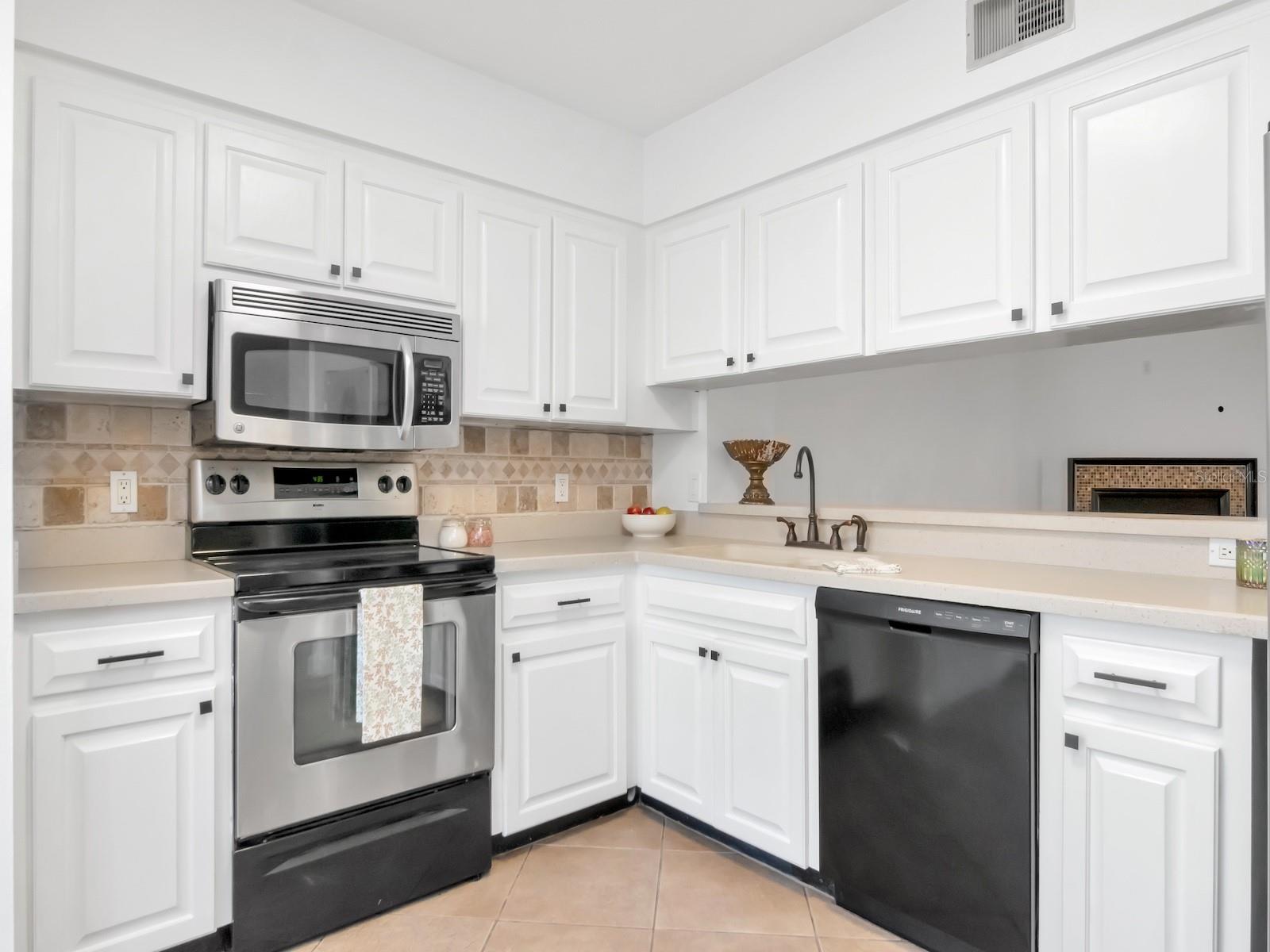 VILLAS OF NORTHDALE PH 3 - Residential