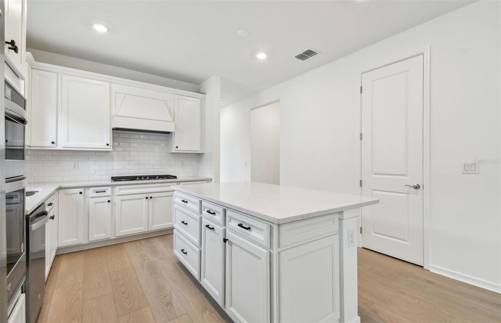9434 SHOREBIRD COURT