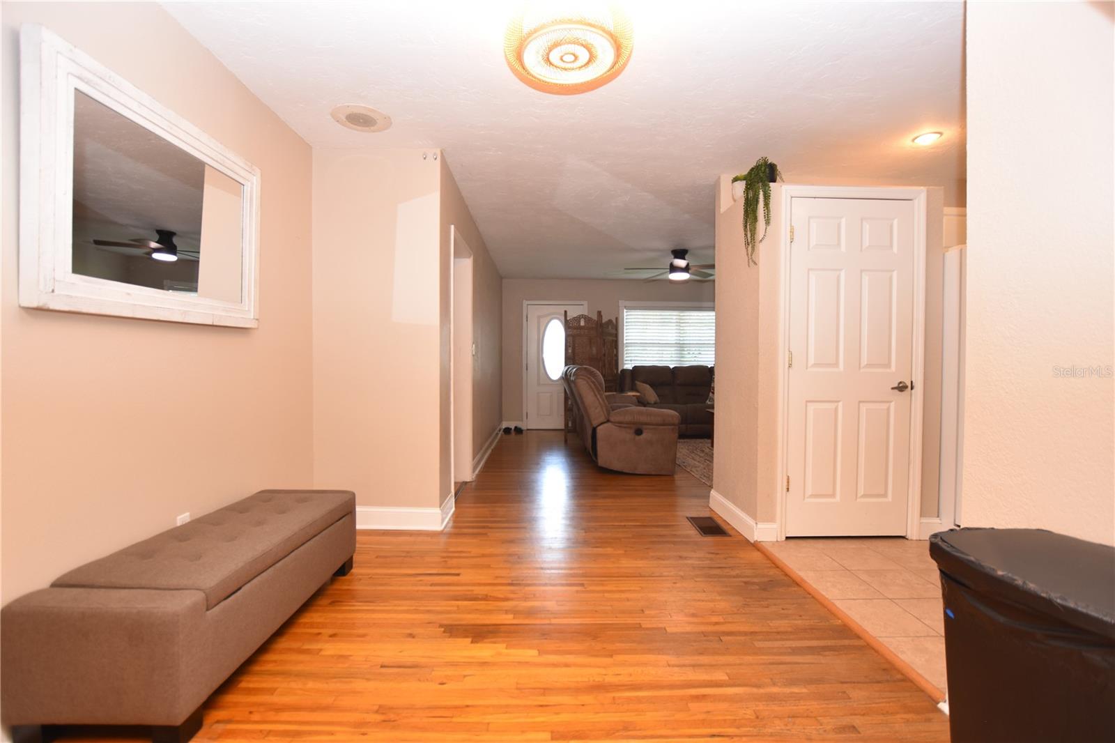 GLENDALE MANOR - Residential Lease