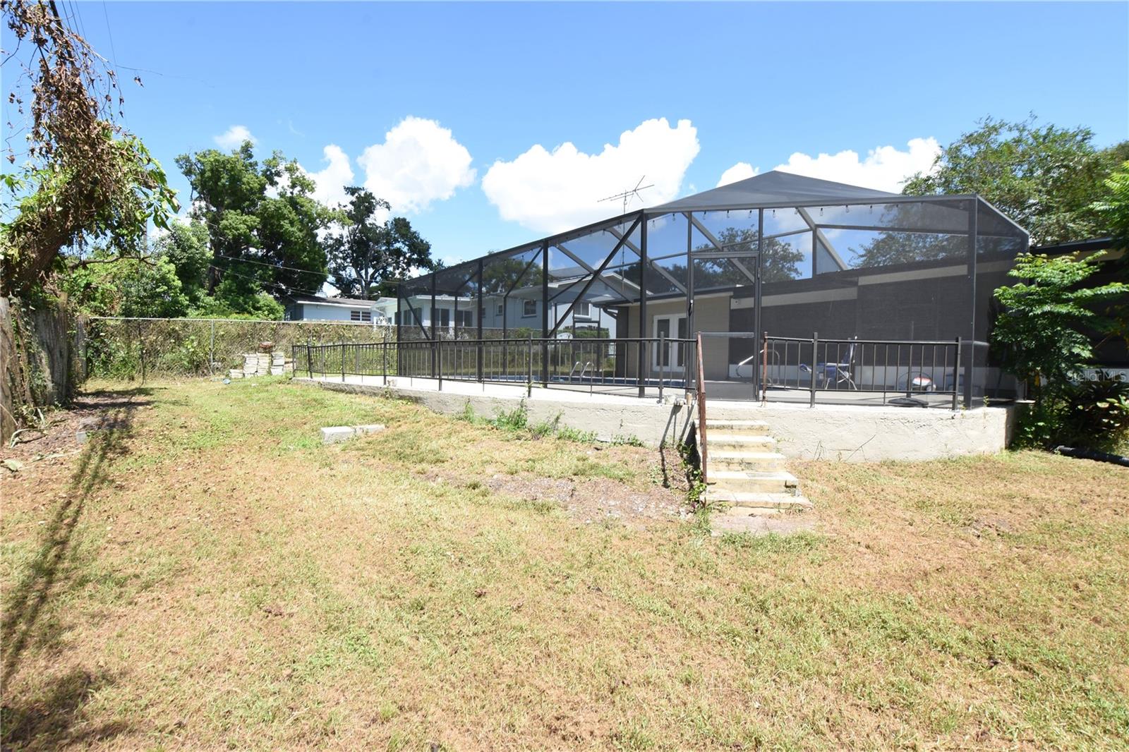 GLENDALE MANOR - Residential Lease
