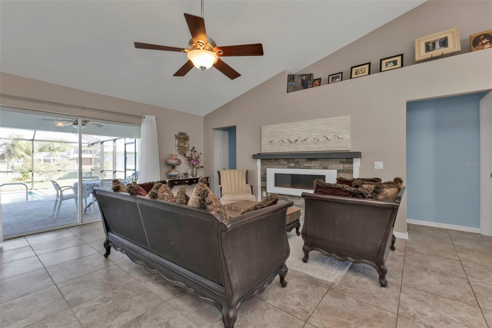 182 SANTAREM CIRCLE