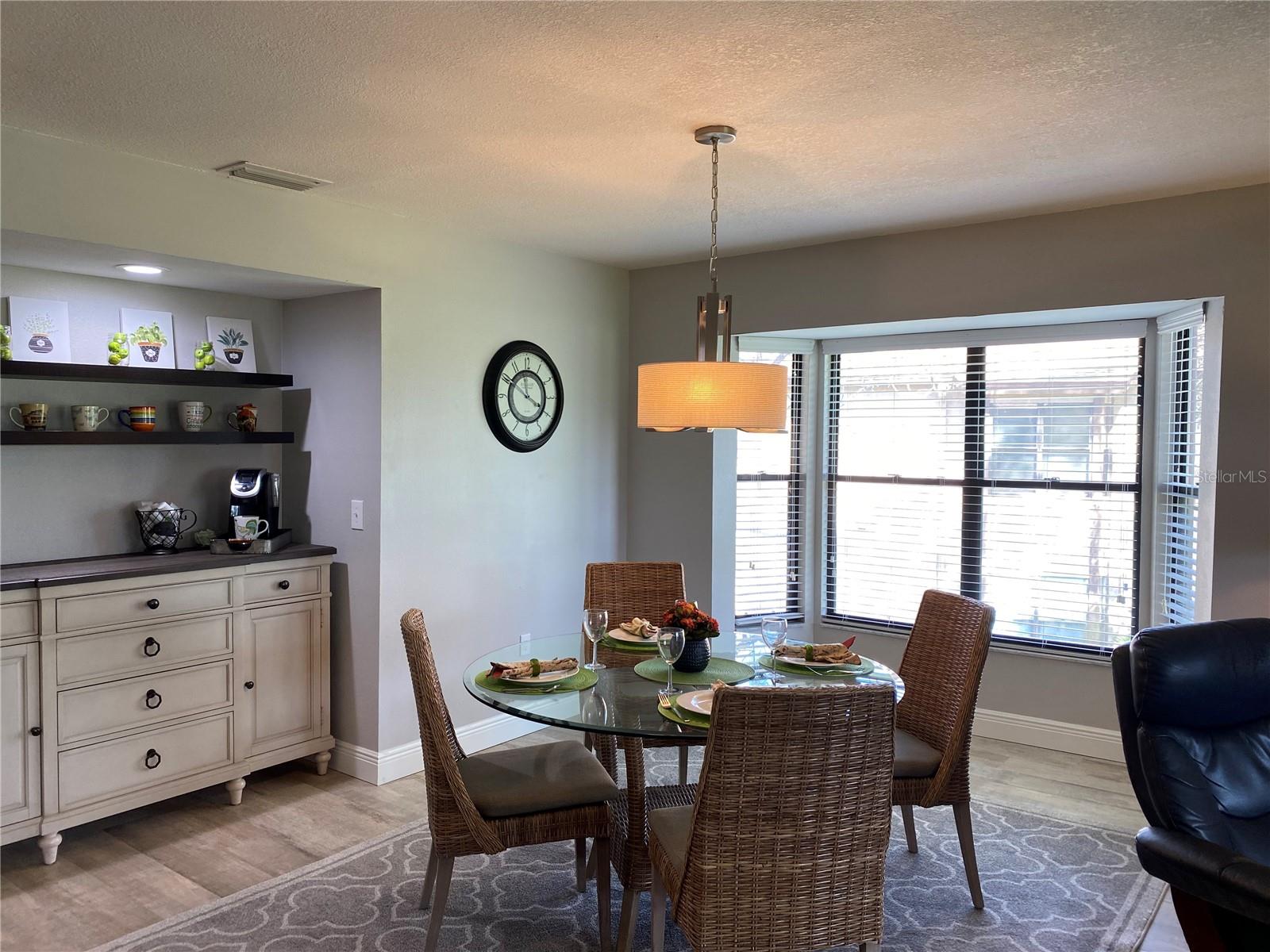 AVISTA OF PALM-AIRE SEC 1 - Residential Lease