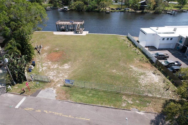 4033 N RIVER VIEW AVE, TAMPA, FL 33607 - Image d53c8a0eba82813dcc65c6fea7a0439a/1444683309