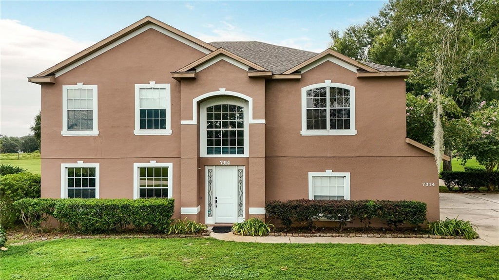 Photo of 7314 Spring Mountain Lane, Yalaha, FL 34797 (MLS # G5114616)