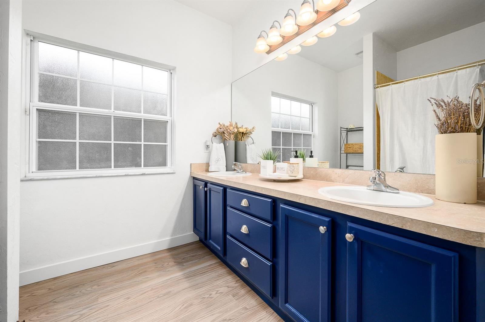 SOUTH POINTE PH 1 UNIT 5-B - Residential Lease