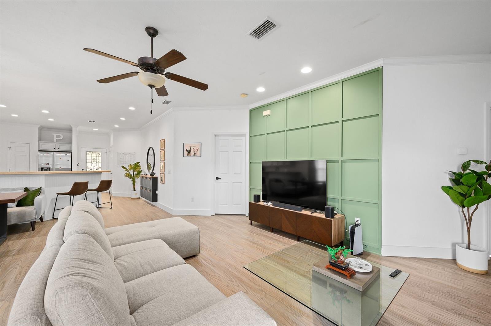 SOUTH POINTE PH 1 UNIT 5-B - Residential Lease