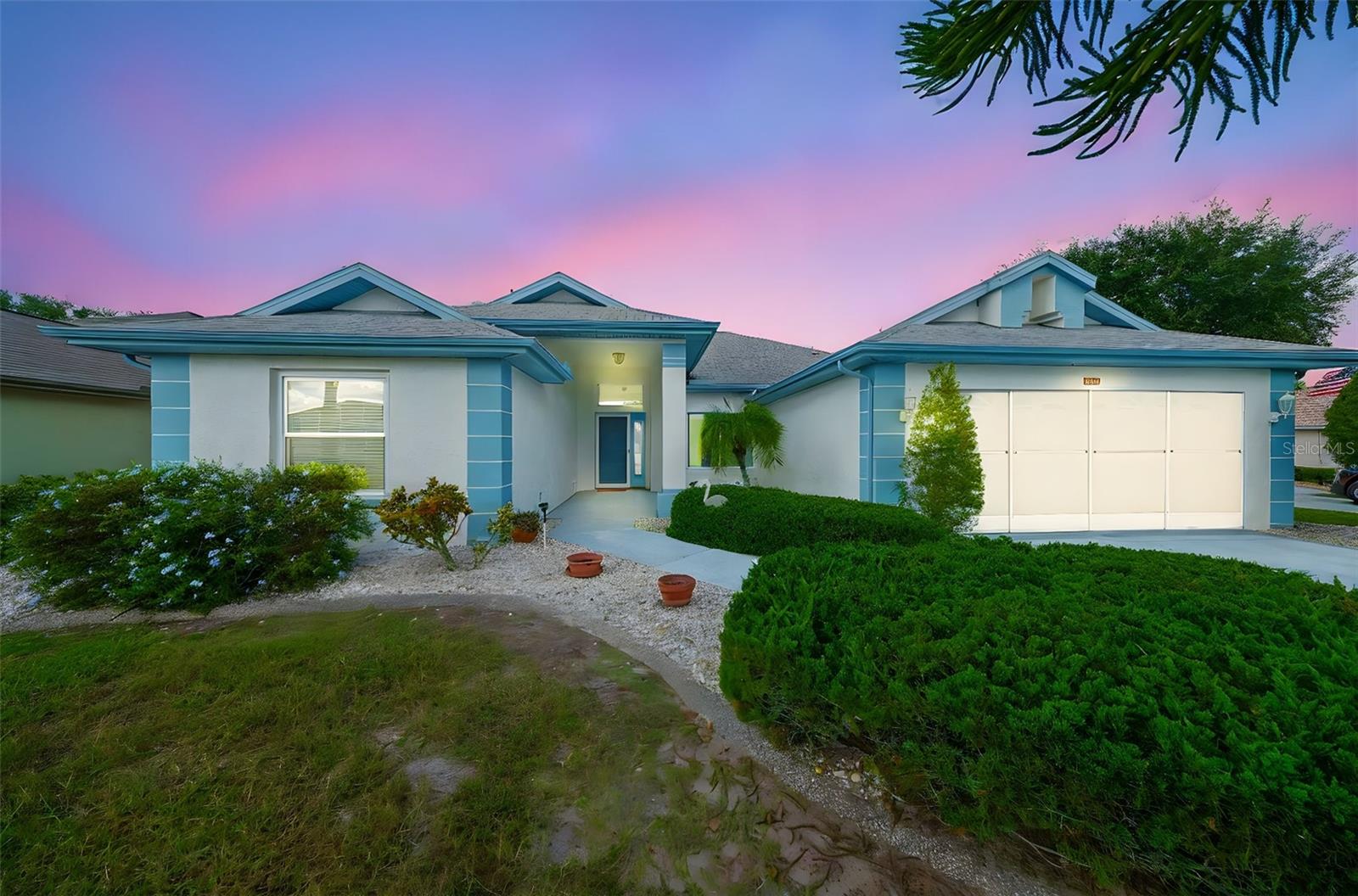 352 CALOOSA PALMS COURT