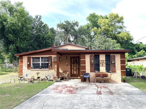 Photo of 911 W 5th Street, Lakeland, FL 33805 (MLS # L4961221)