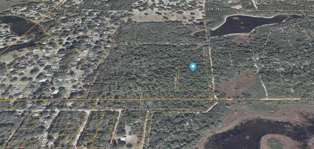 Photo of 3208 S Milky Way, Inverness, FL 34450 (MLS # GC538027)