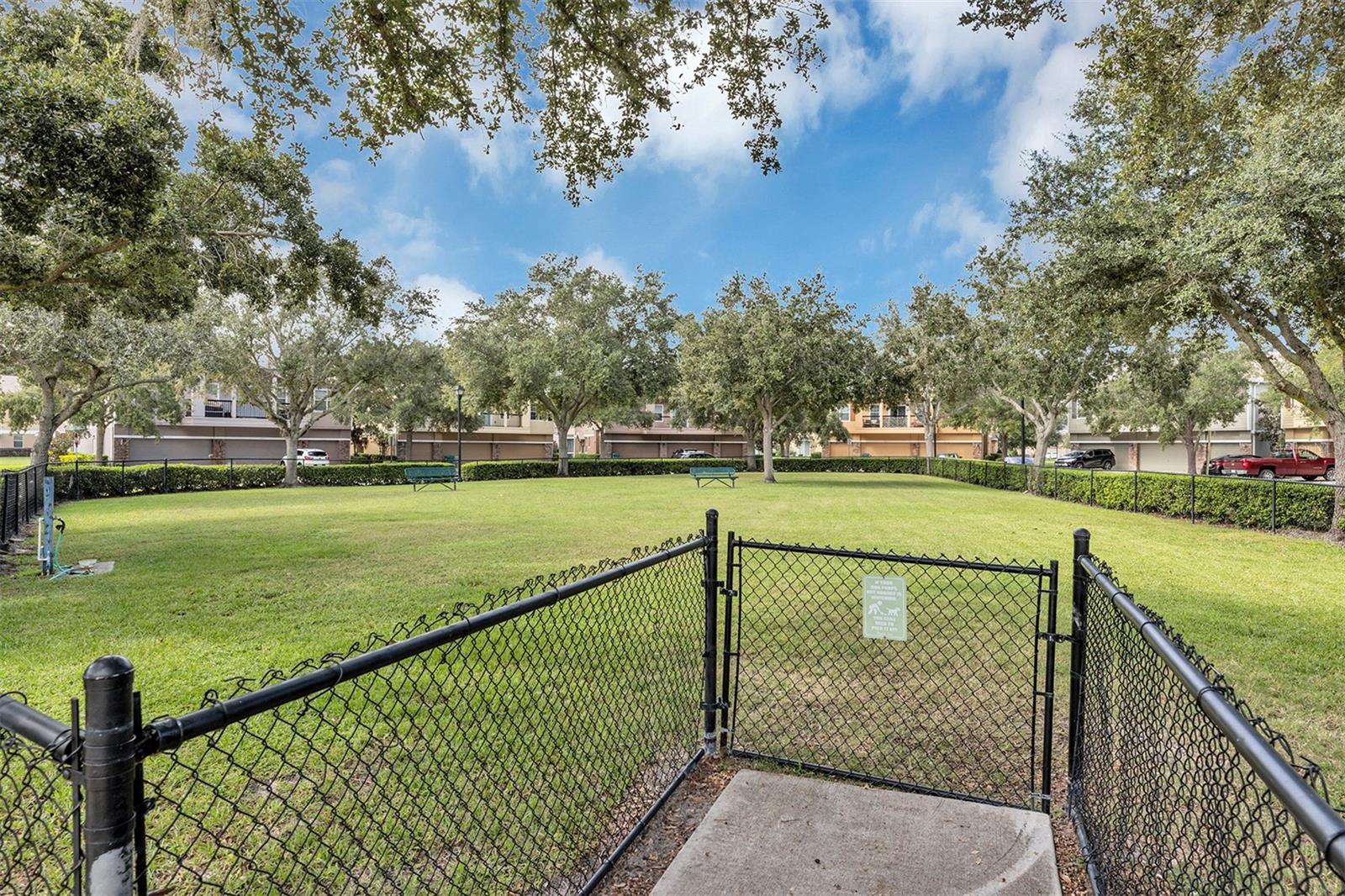 VILLAS/TUCKER OAKS - Residential