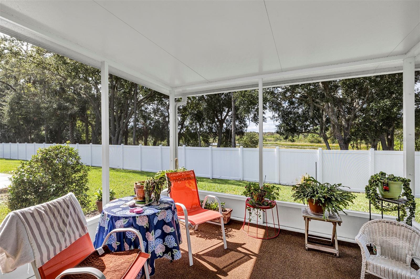 VILLAS/TUCKER OAKS - Residential