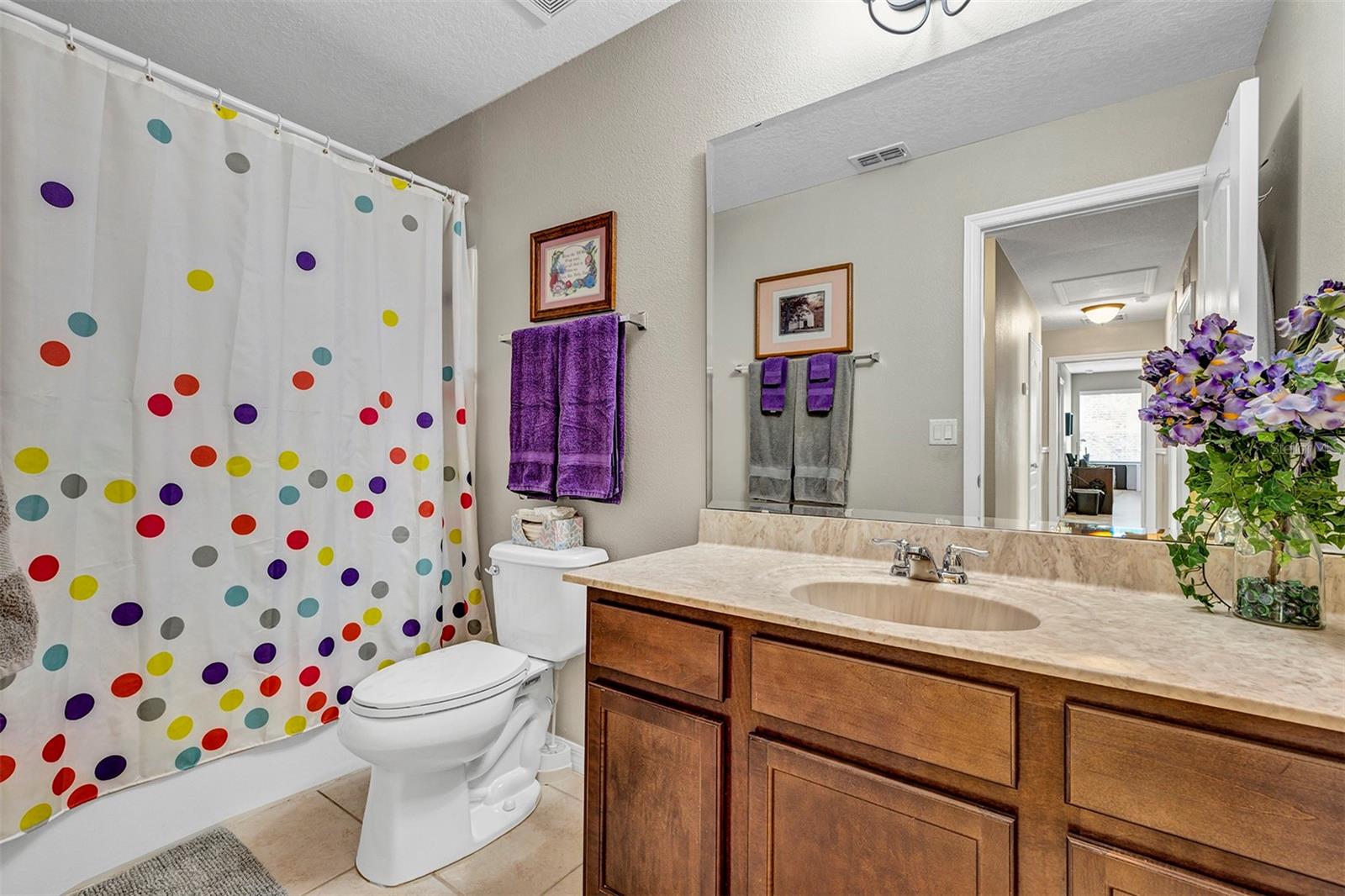 VILLAS/TUCKER OAKS - Residential