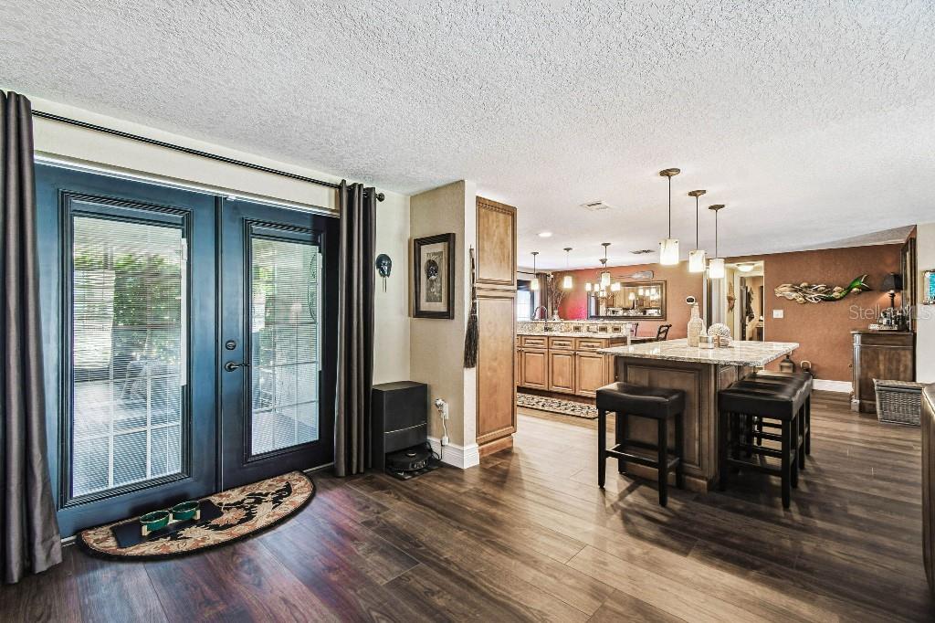 BEACON SQUARE - Residential