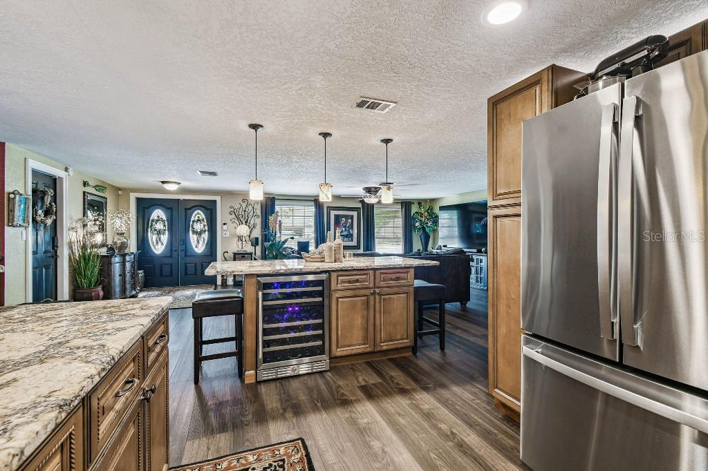 BEACON SQUARE - Residential