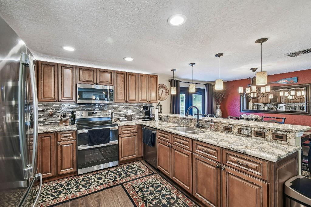 BEACON SQUARE - Residential