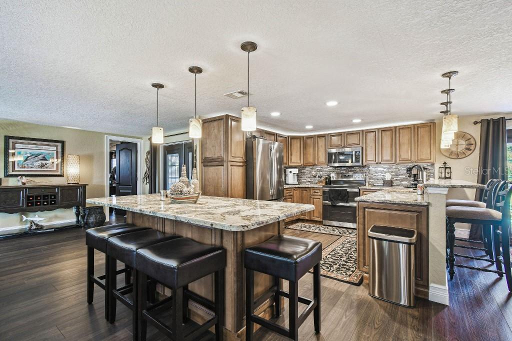 BEACON SQUARE - Residential