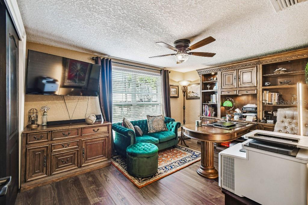 BEACON SQUARE - Residential