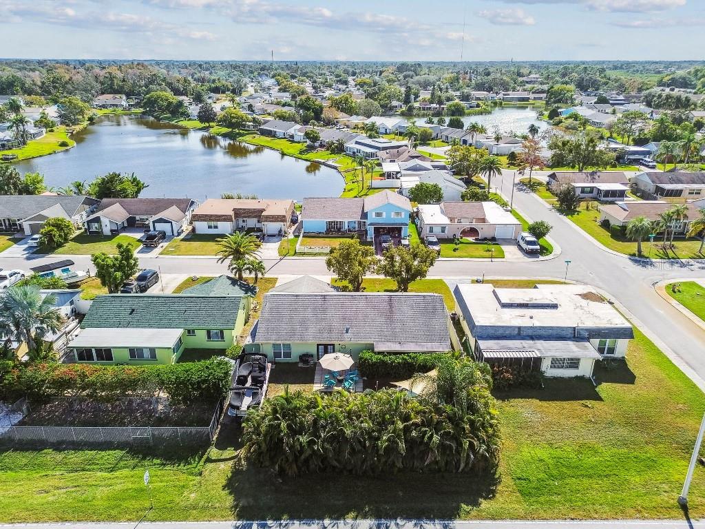 BEACON SQUARE - Residential