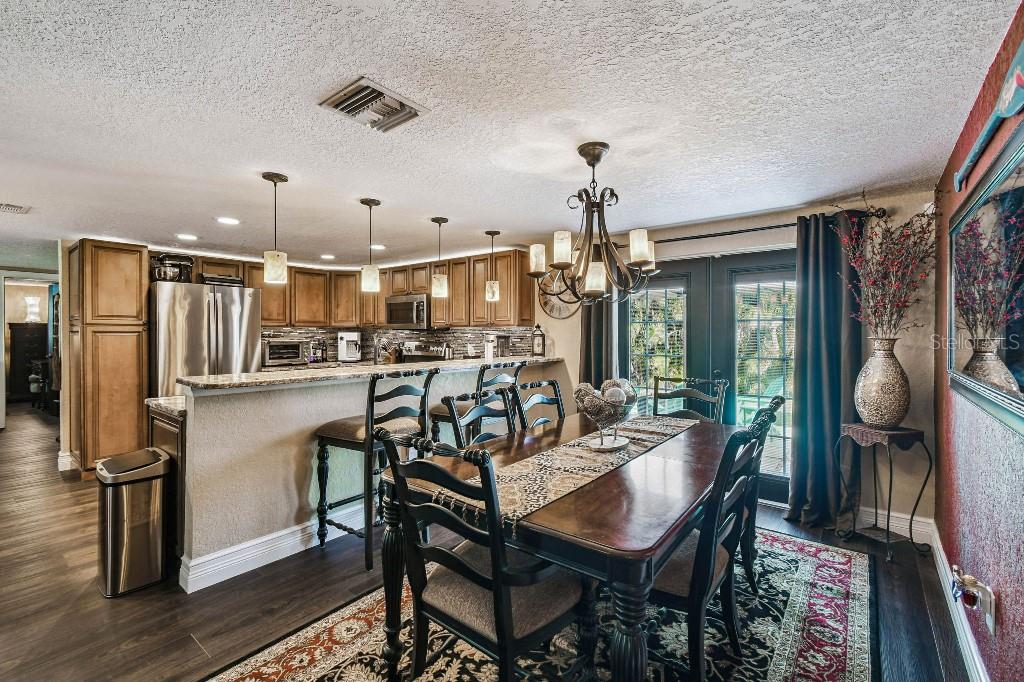 BEACON SQUARE - Residential