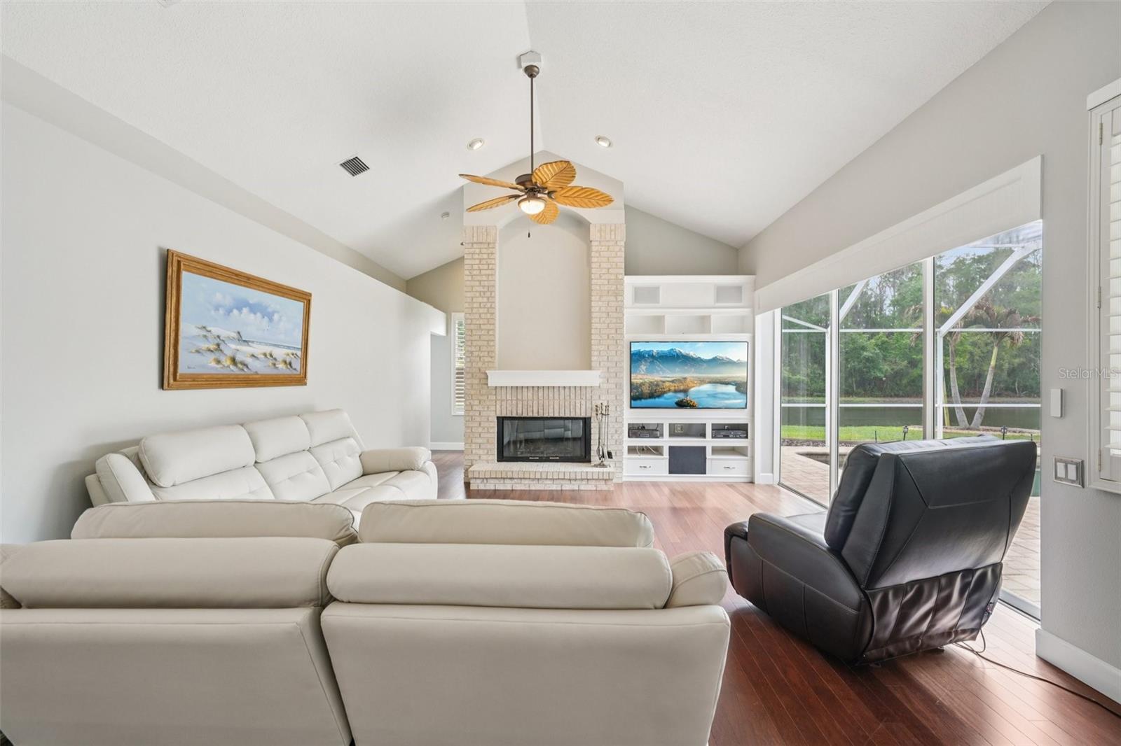 FALLBROOK PH 2 - Residential