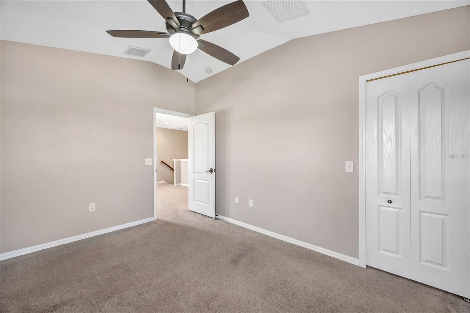 COUNTRY WALK INCREMENT F - - Residential