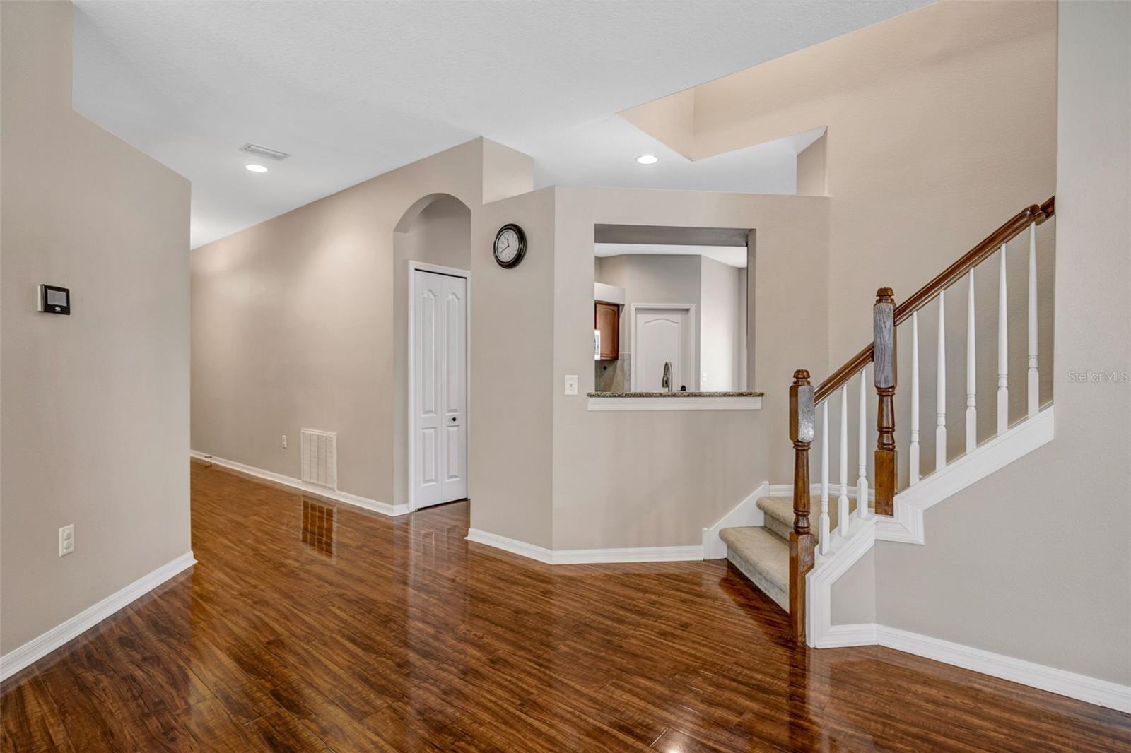 COUNTRY WALK INCREMENT F - - Residential