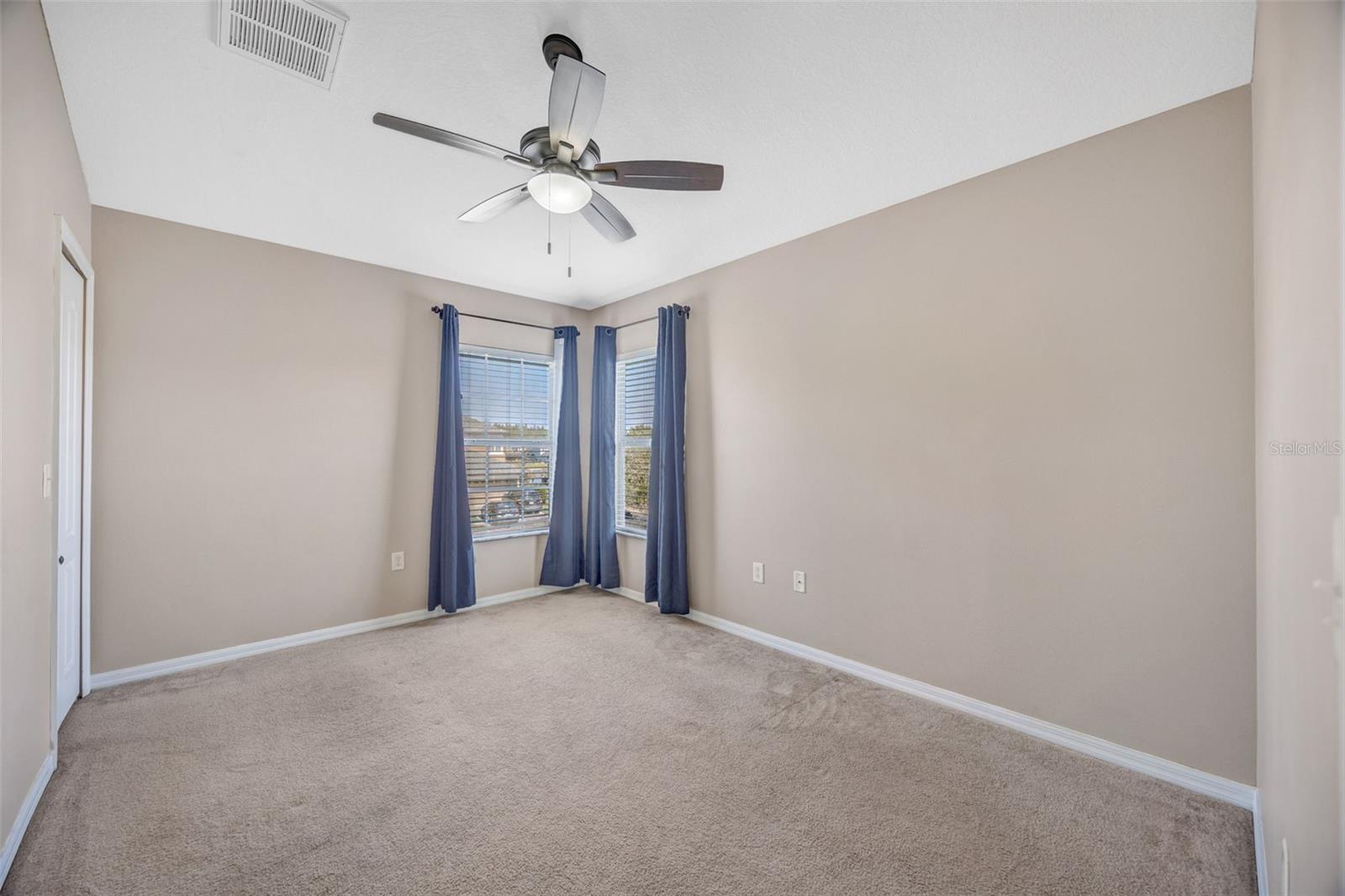 COUNTRY WALK INCREMENT F - - Residential