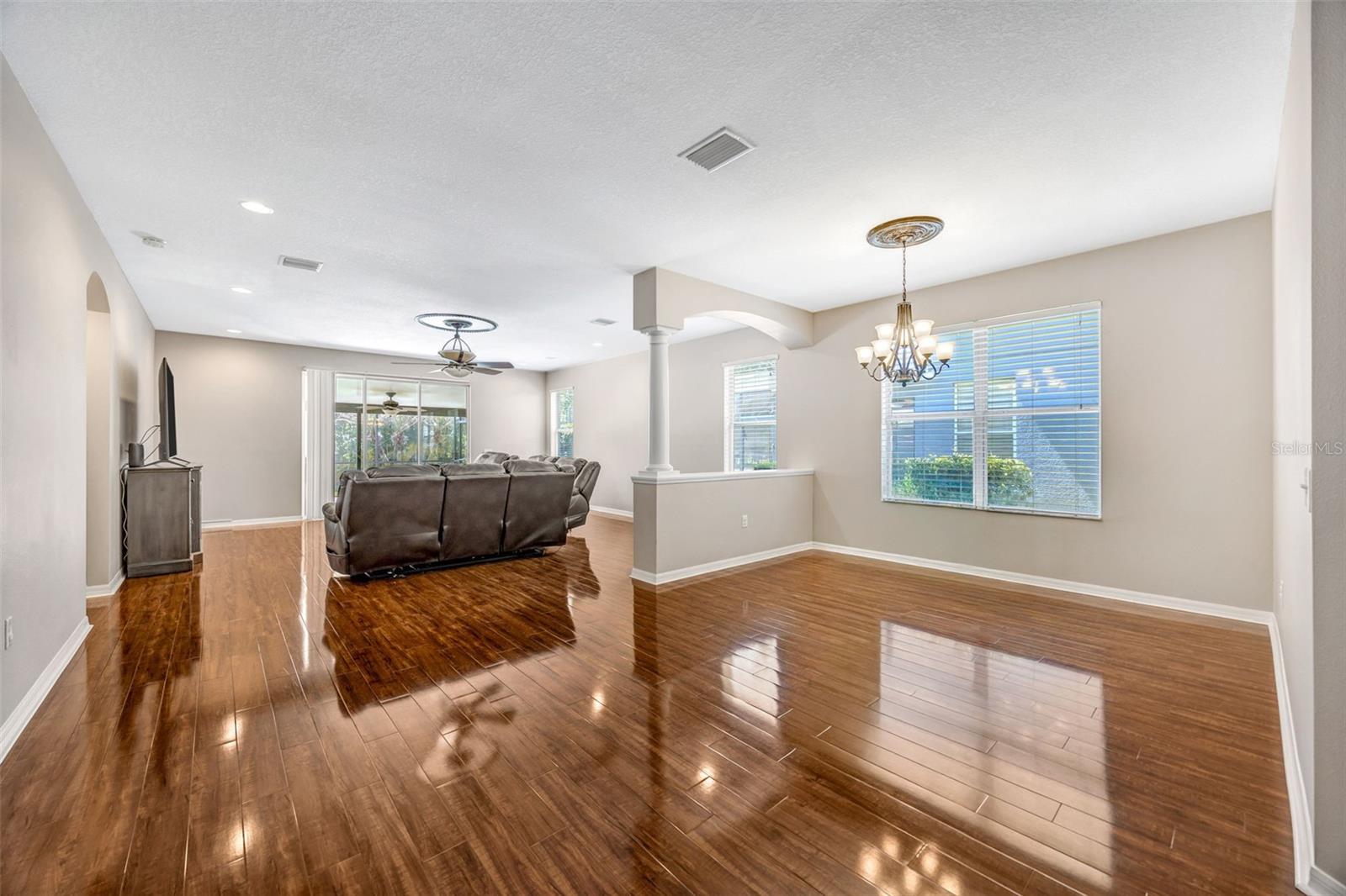 COUNTRY WALK INCREMENT F - - Residential