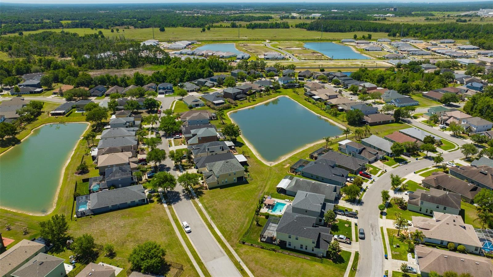 COUNTRY WALK INCREMENT F - - Residential