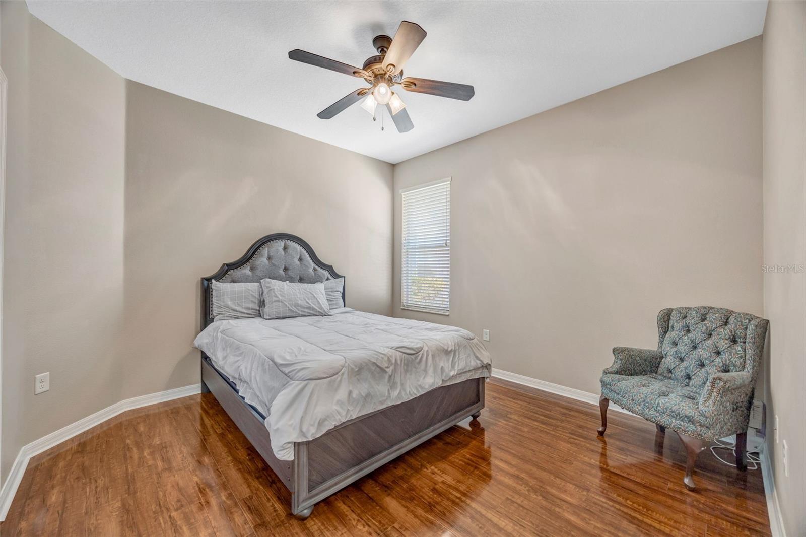 COUNTRY WALK INCREMENT F - - Residential