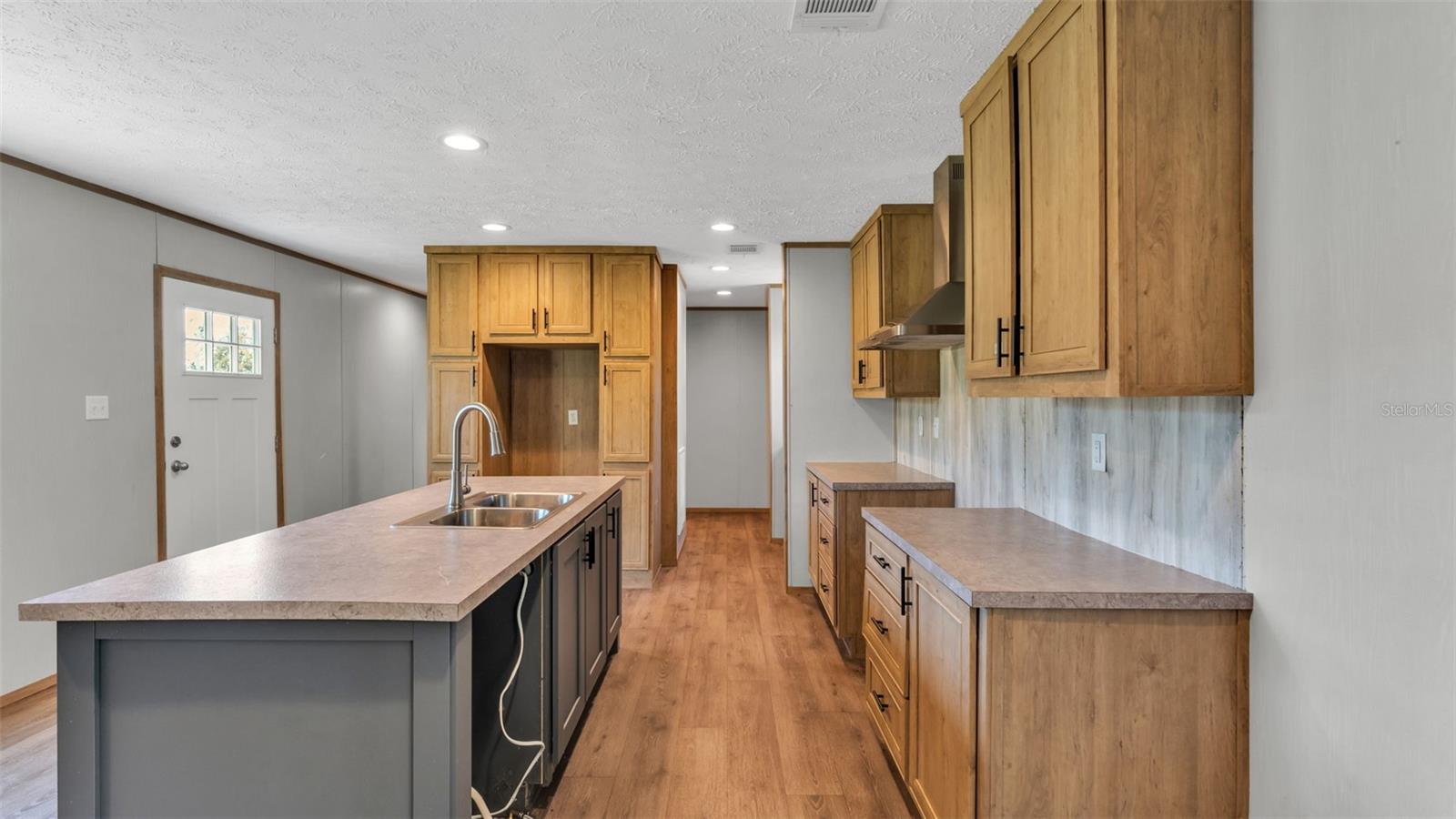 W F HALLAM & COS FARMING & TRUCKING LANDS - Residential