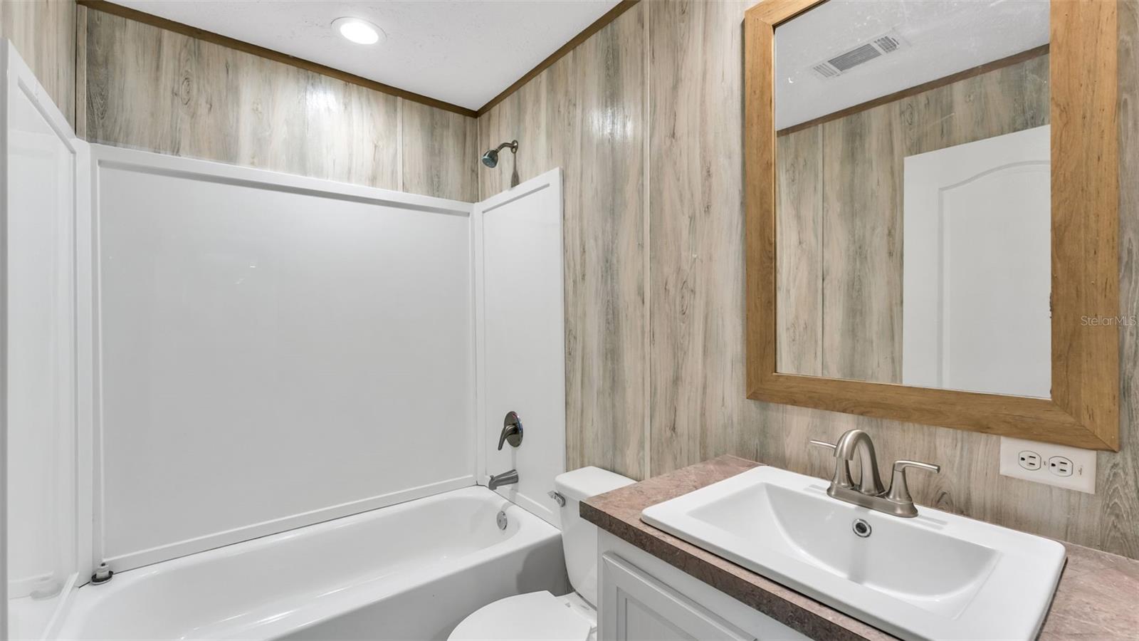 W F HALLAM & COS FARMING & TRUCKING LANDS - Residential