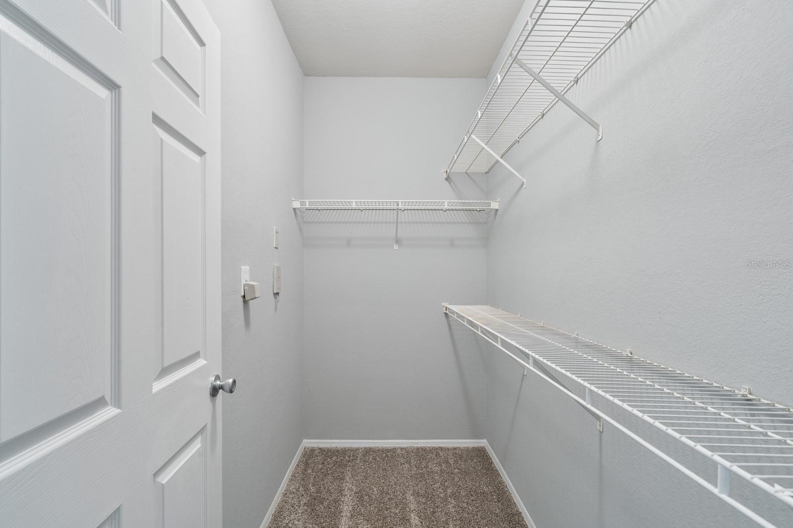 NOTTING HILL A CONDO - Residential