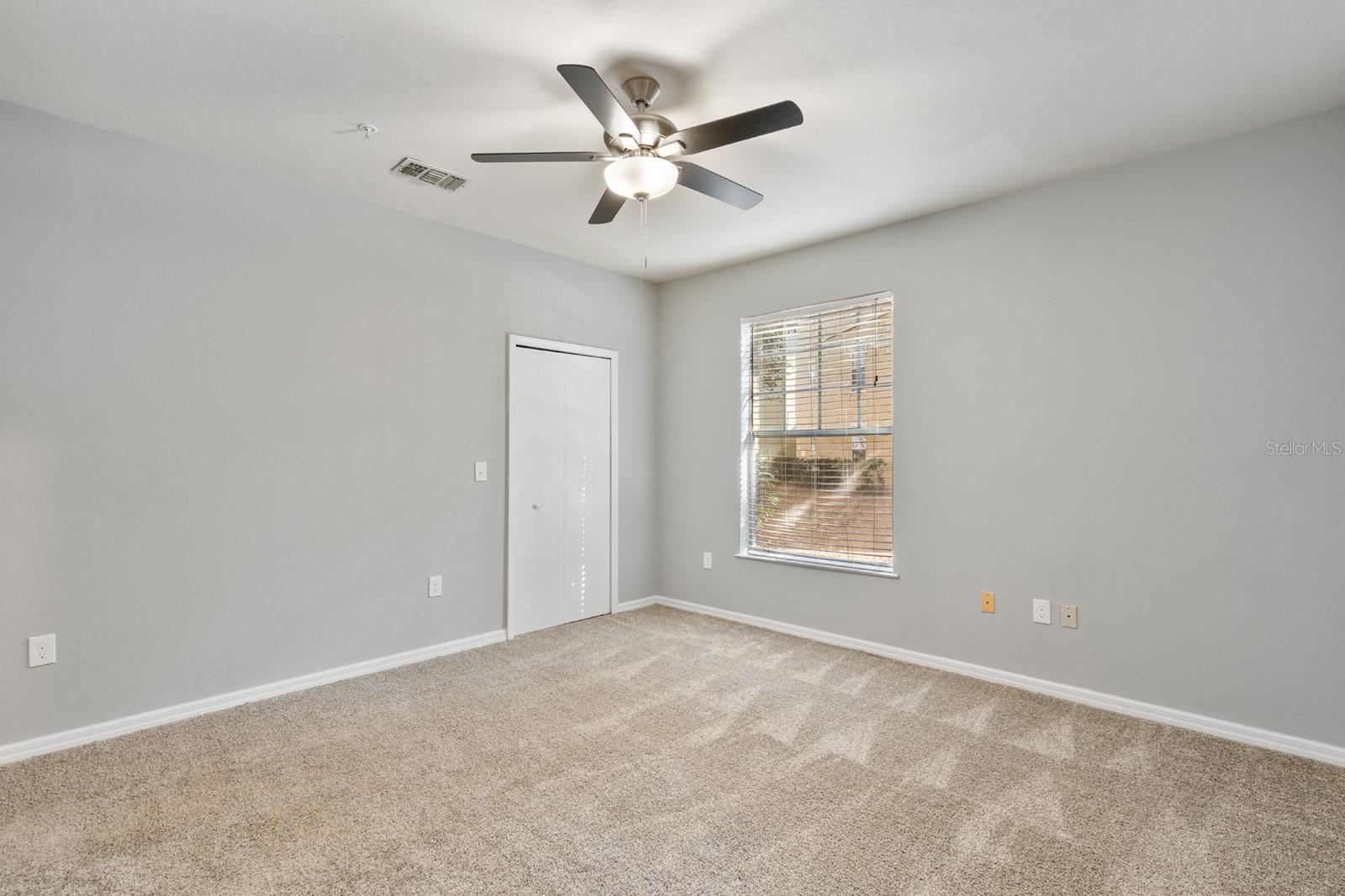 NOTTING HILL A CONDO - Residential