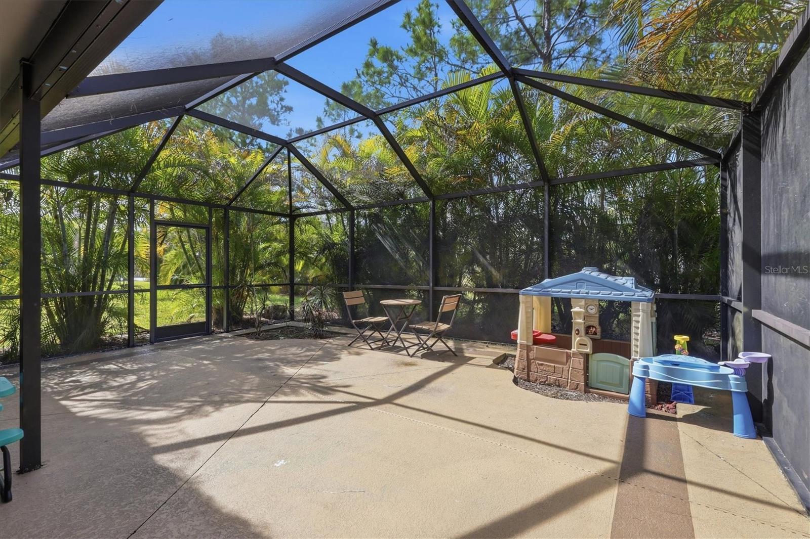 STONEYBROOK AT VENICE - Residential