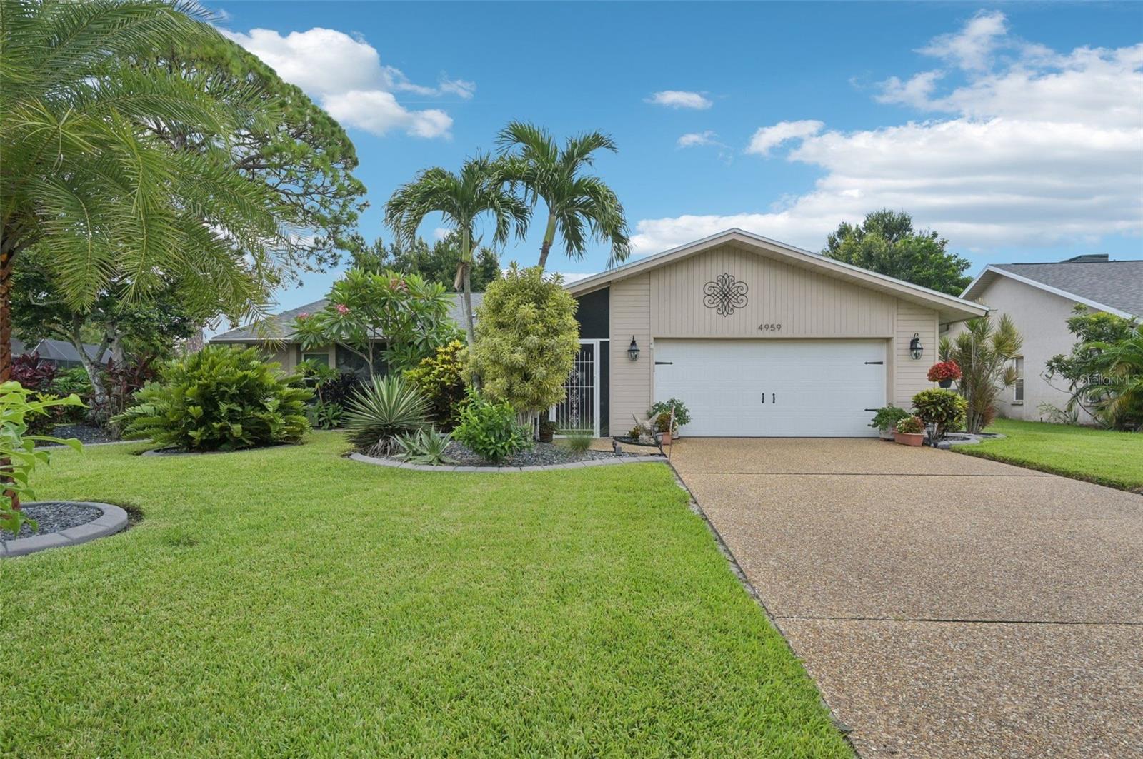 4959 SOUTHERN WOOD DRIVE