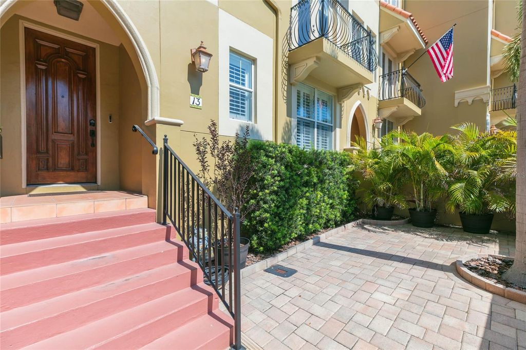 Photo of 114 E Davis Boulevard #13, Tampa, FL 33606 (MLS # TB8500751)
