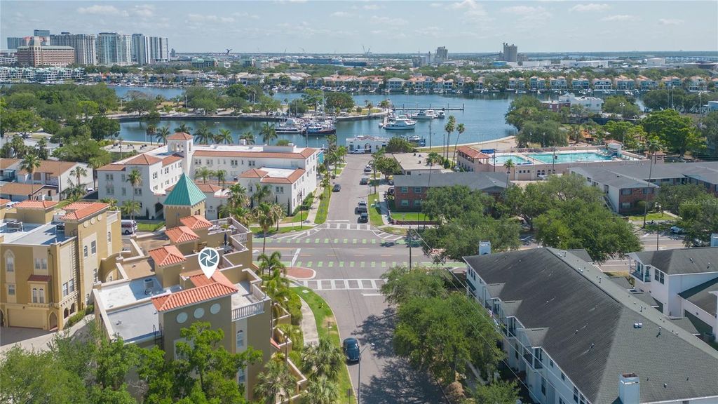 Photo of 114 E Davis Boulevard #13, Tampa, FL 33606 (MLS # TB8500751)